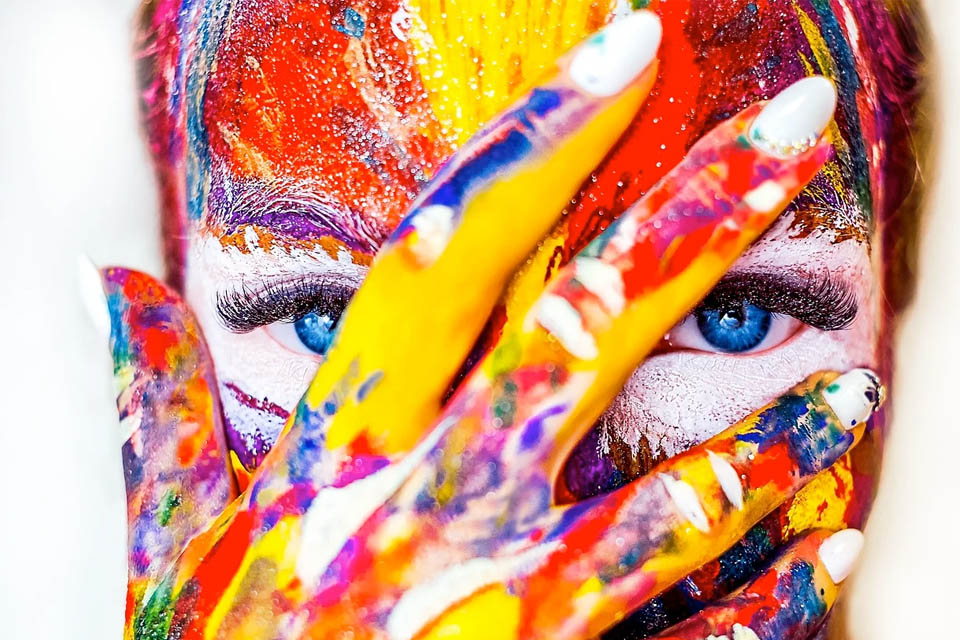 Cos'è e come nasce l'arte del body painting - Coltivare la cultura